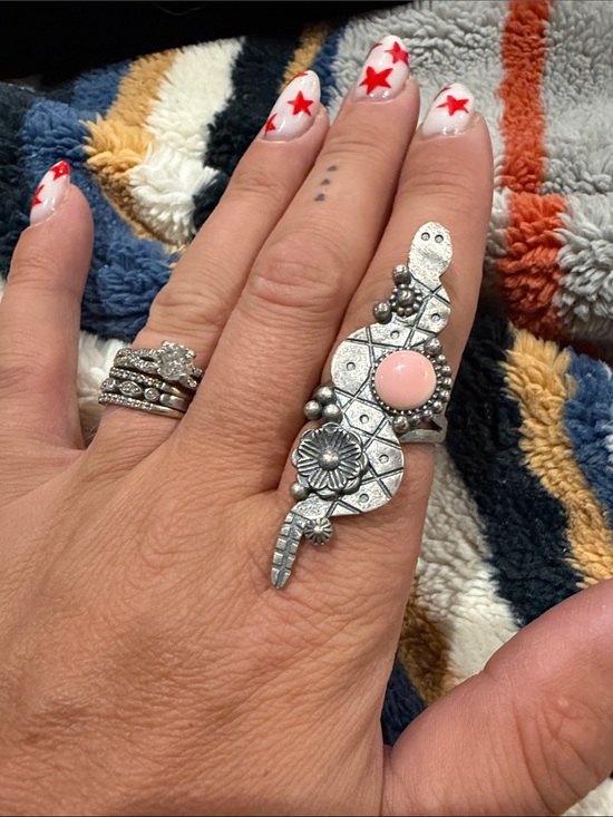 Jewelry - Pink Conch Snake Statement Ring
